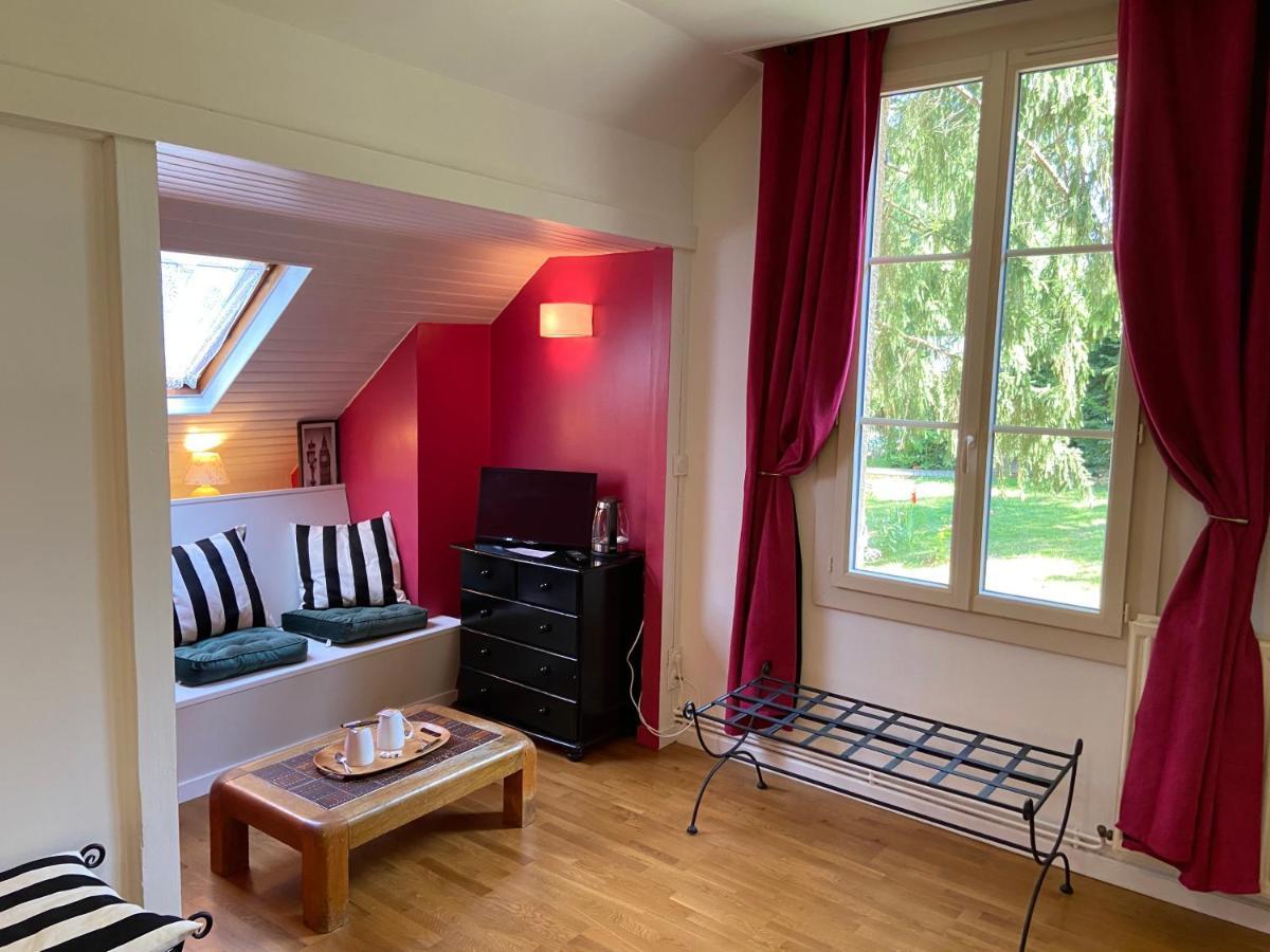 Le Moulin Calme Bed & Breakfast Luceau Bagian luar foto