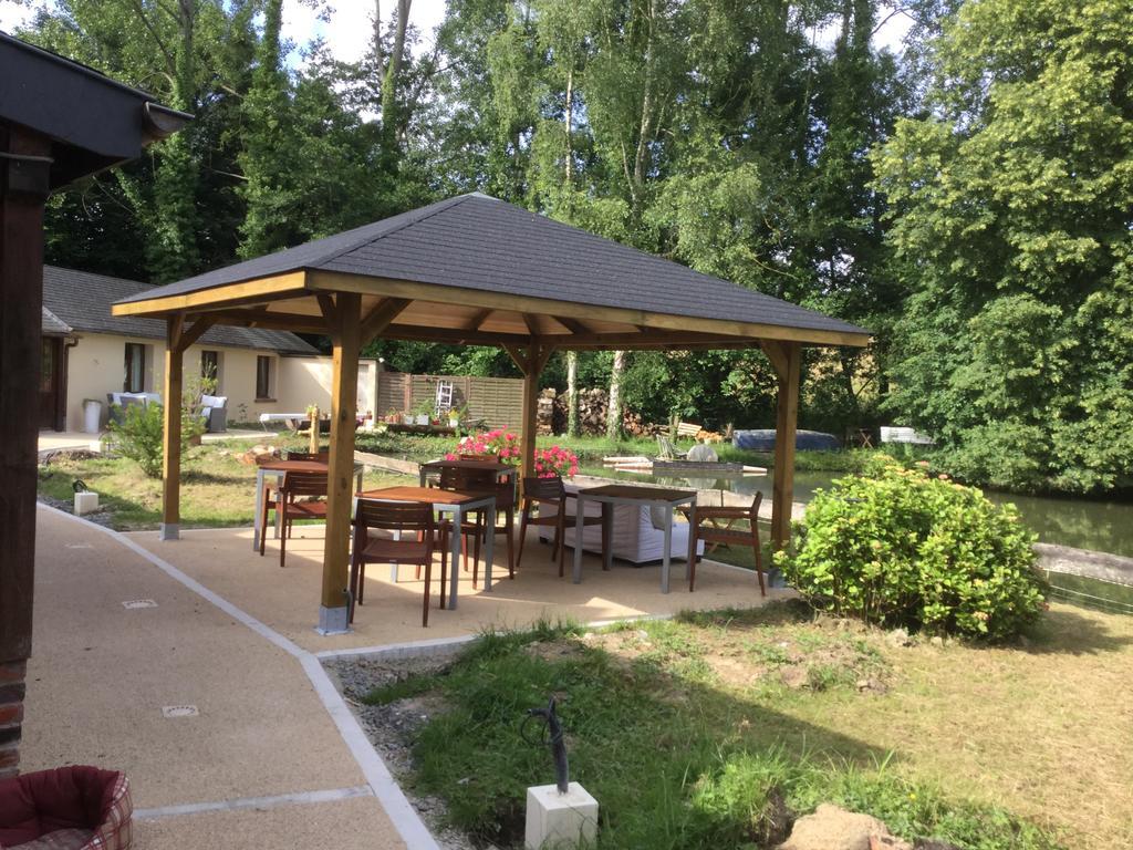 Le Moulin Calme Bed & Breakfast Luceau Bagian luar foto