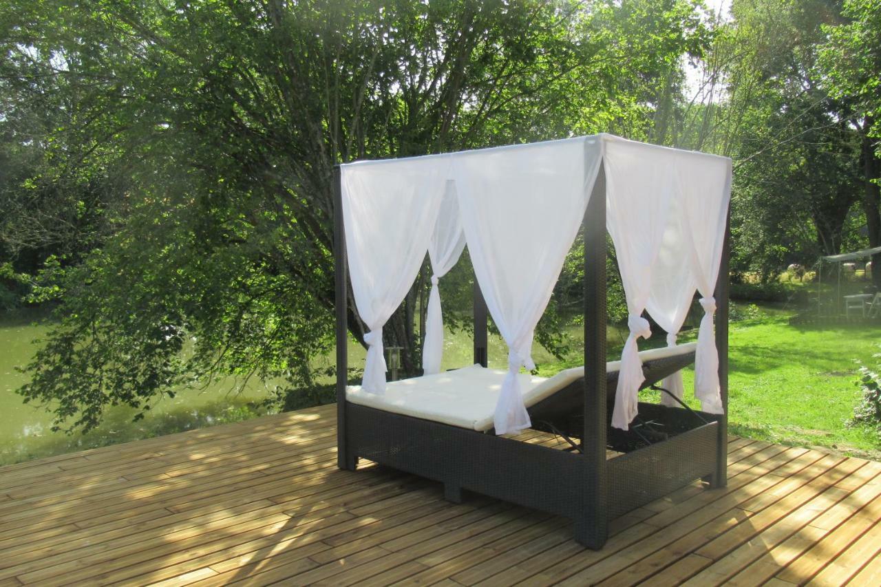Le Moulin Calme Bed & Breakfast Luceau Bagian luar foto