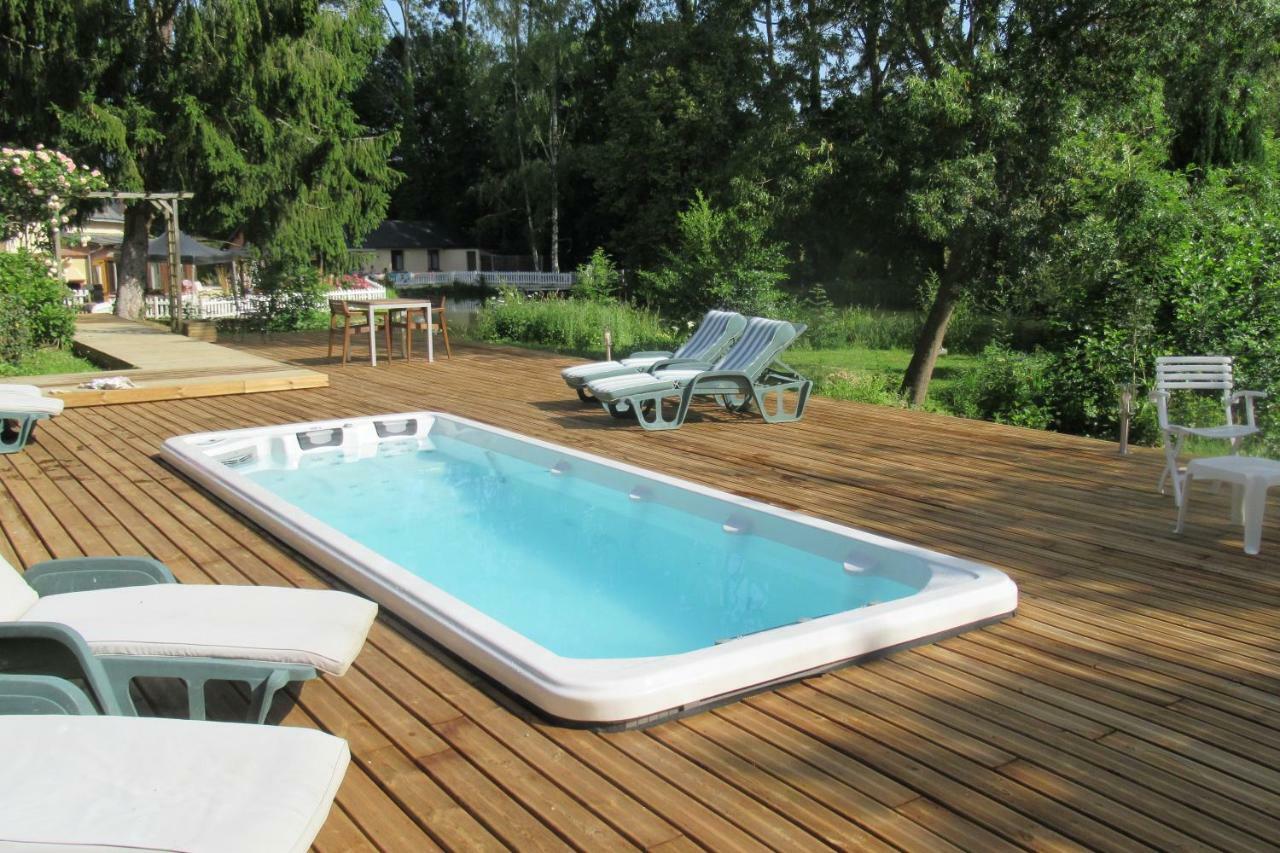 Le Moulin Calme Bed & Breakfast Luceau Bagian luar foto