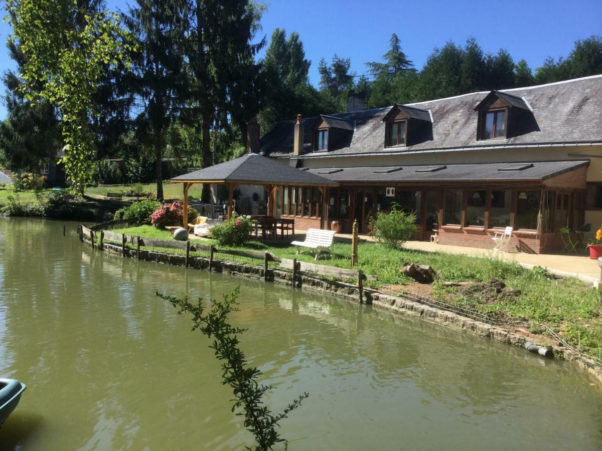 Le Moulin Calme Bed & Breakfast Luceau Bagian luar foto